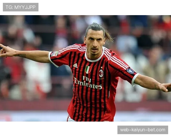 吉鲁与伊布锋线触球偏移差异及单点驱动趋势