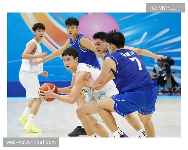 篮球比赛出现发球五秒违例时该如何正确判罚
